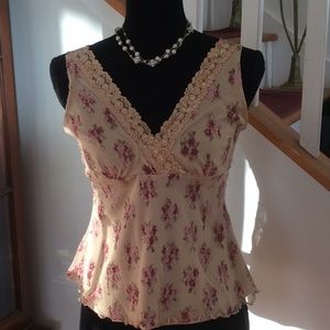🛍Delicate and Feminine top, Size S